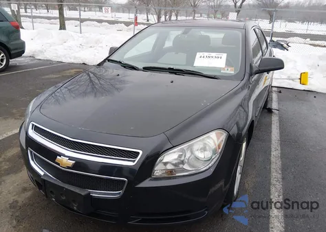 2010 Chevrolet Malibu Ls z USA, uszkodzony, nr VIN 1G1ZB5EBXAF110019
